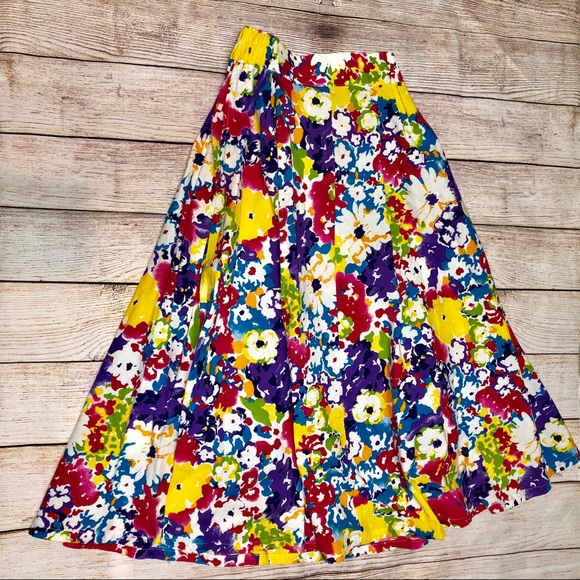 Warner Brothers Flower Shirt and Skirt Set - Picture 5 of 8